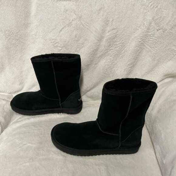 The Koolaburra by UGG Women's Koola Short Black Shearling Boots 8 NWOB - Picture 1 of 7